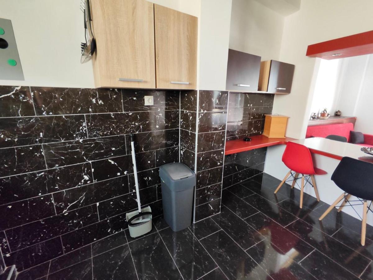 ~Lovey-Dovey~ Nice & Central Apartment ~Sitia~ מראה חיצוני תמונה